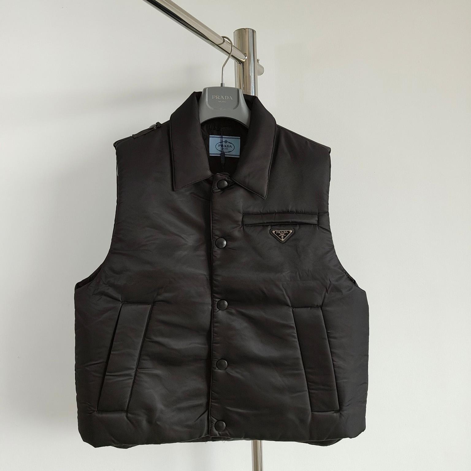 Prada Puffer Vest - DesignerGu