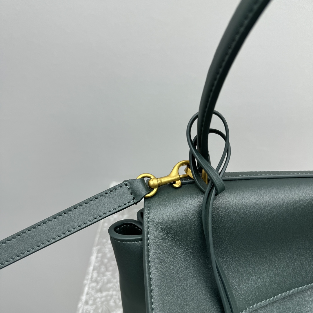 Balenciaga Rodeo Medium Handbag In Pine Green - DesignerGu