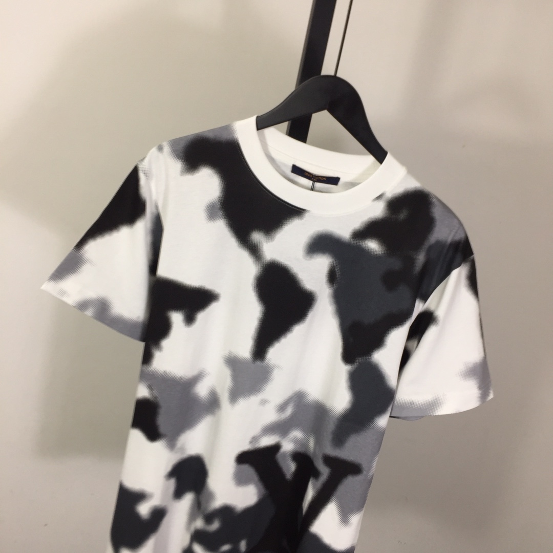 Louis Vuitton Cotton T-Shirt - DesignerGu