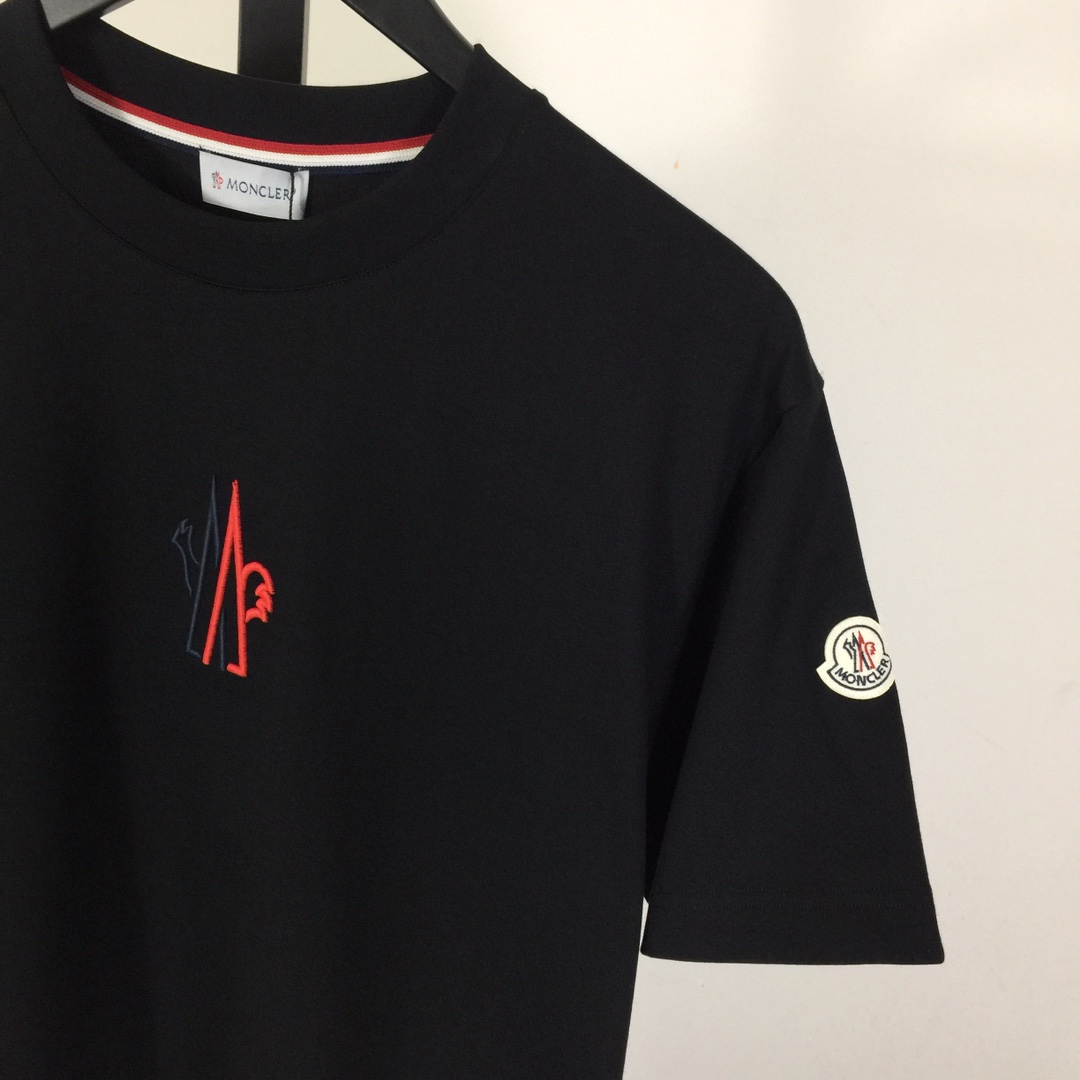 Moncler Logo Cotton T-shirt - DesignerGu