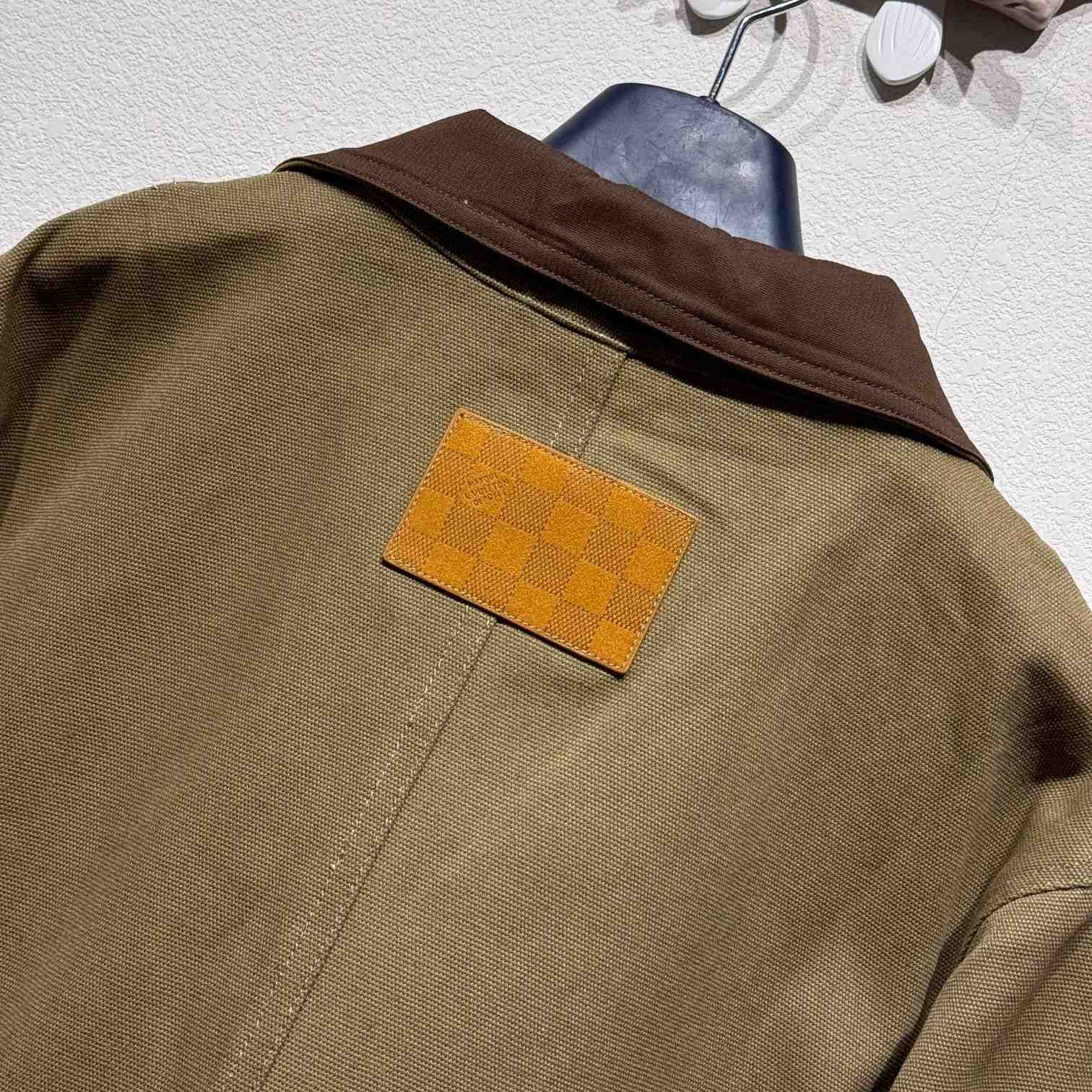 Louis Vuitton Tailored Workwear Cotton Canvas Jacket   1AGJ70 - DesignerGu