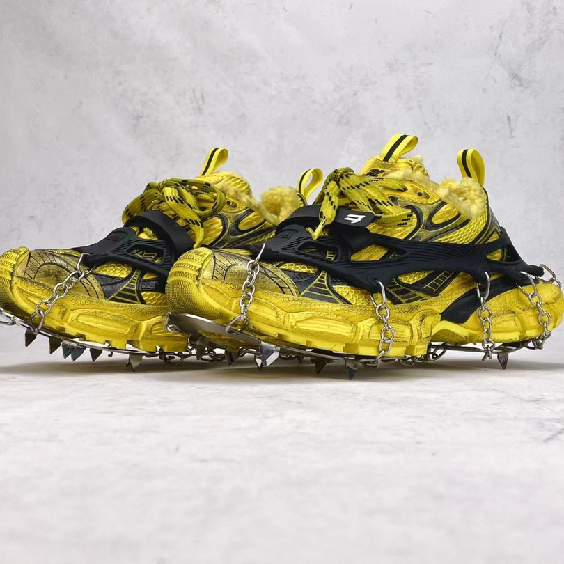 Balenciaga 3XL Ski Sneaker In Yellow And Black Mesh And Polyurethane - DesignerGu