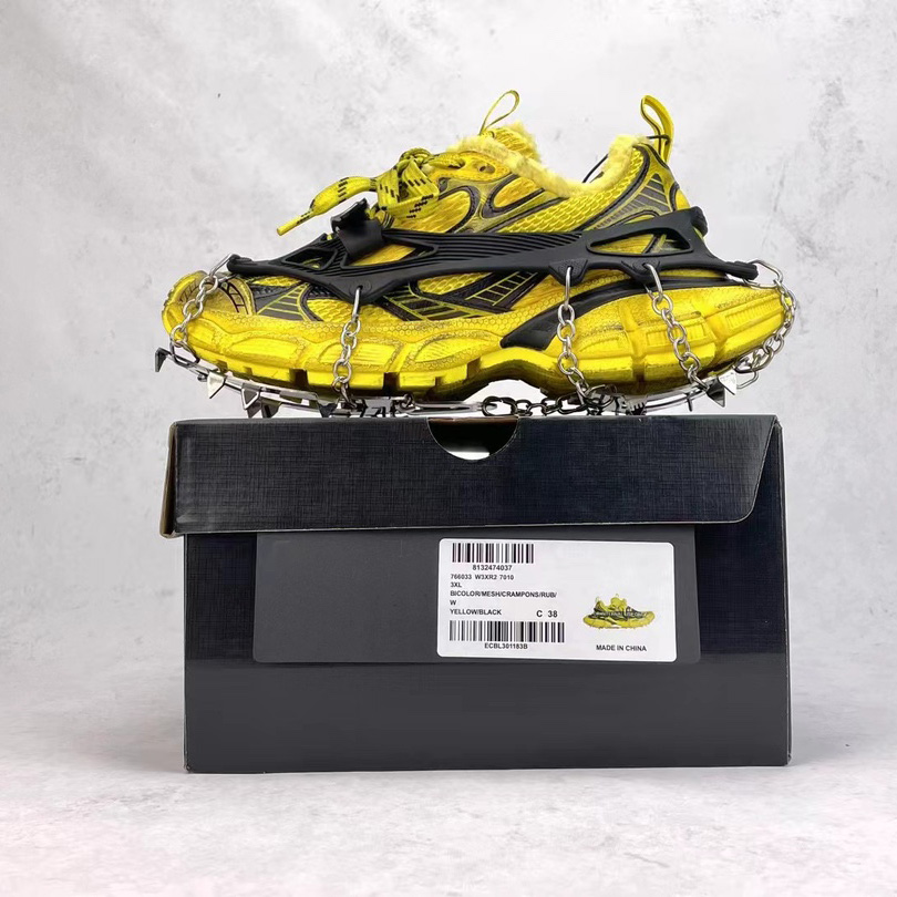 Balenciaga 3XL Ski Sneaker In Yellow And Black Mesh And Polyurethane - DesignerGu