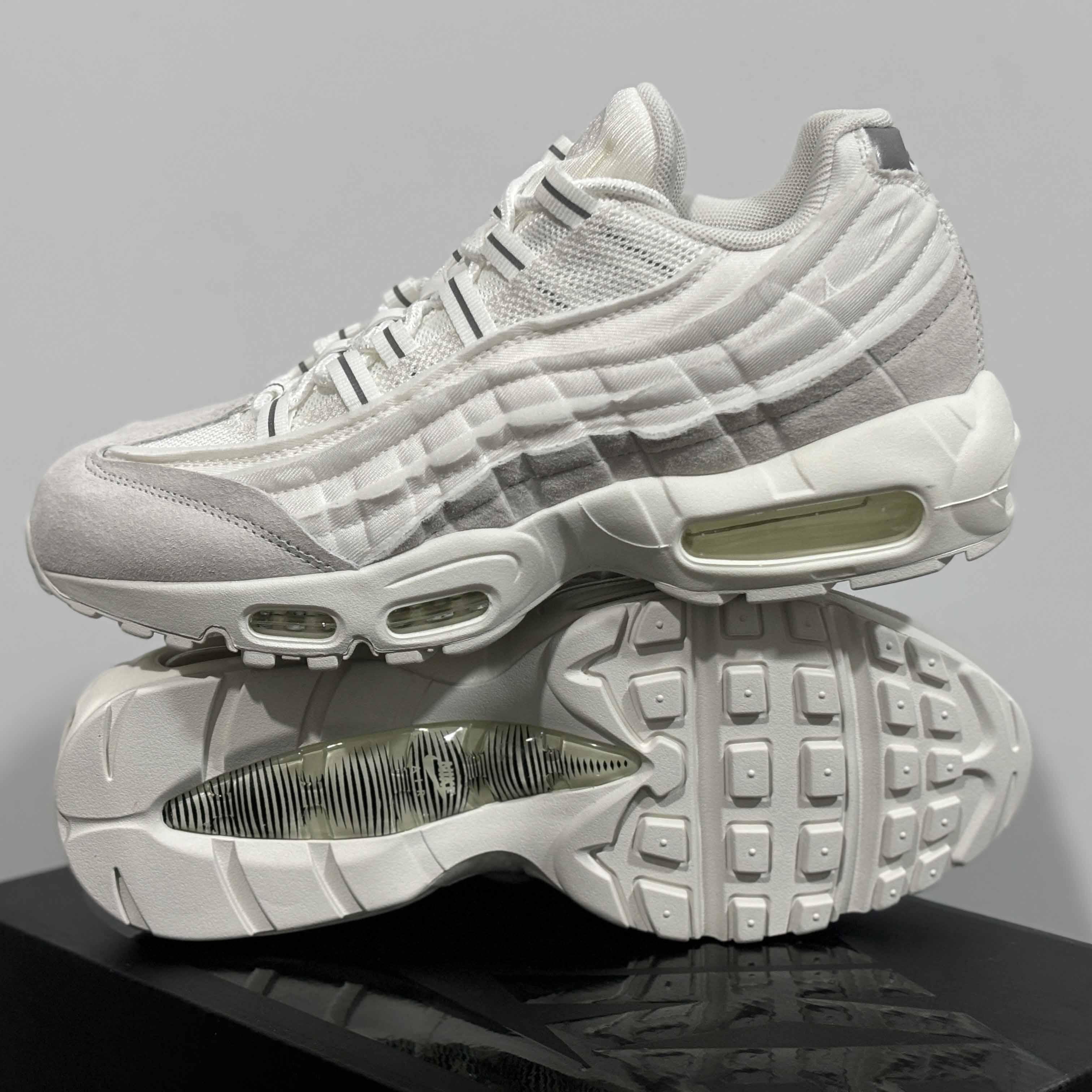 CDG X Nike Air Max 95 OG Sneaker    CU8406-100 - DesignerGu