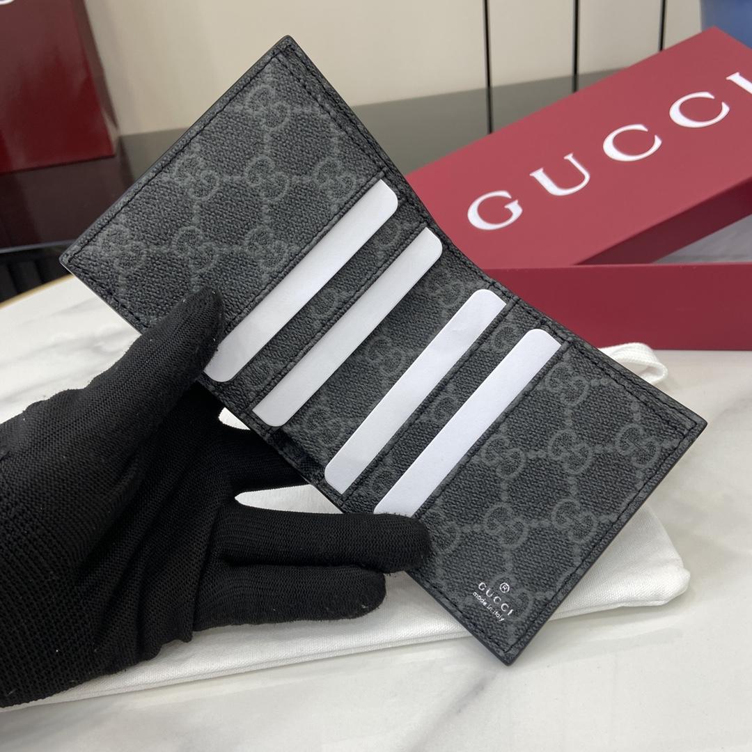 Gucci GG Emblem Bi-fold Embossed Wallet  - DesignerGu