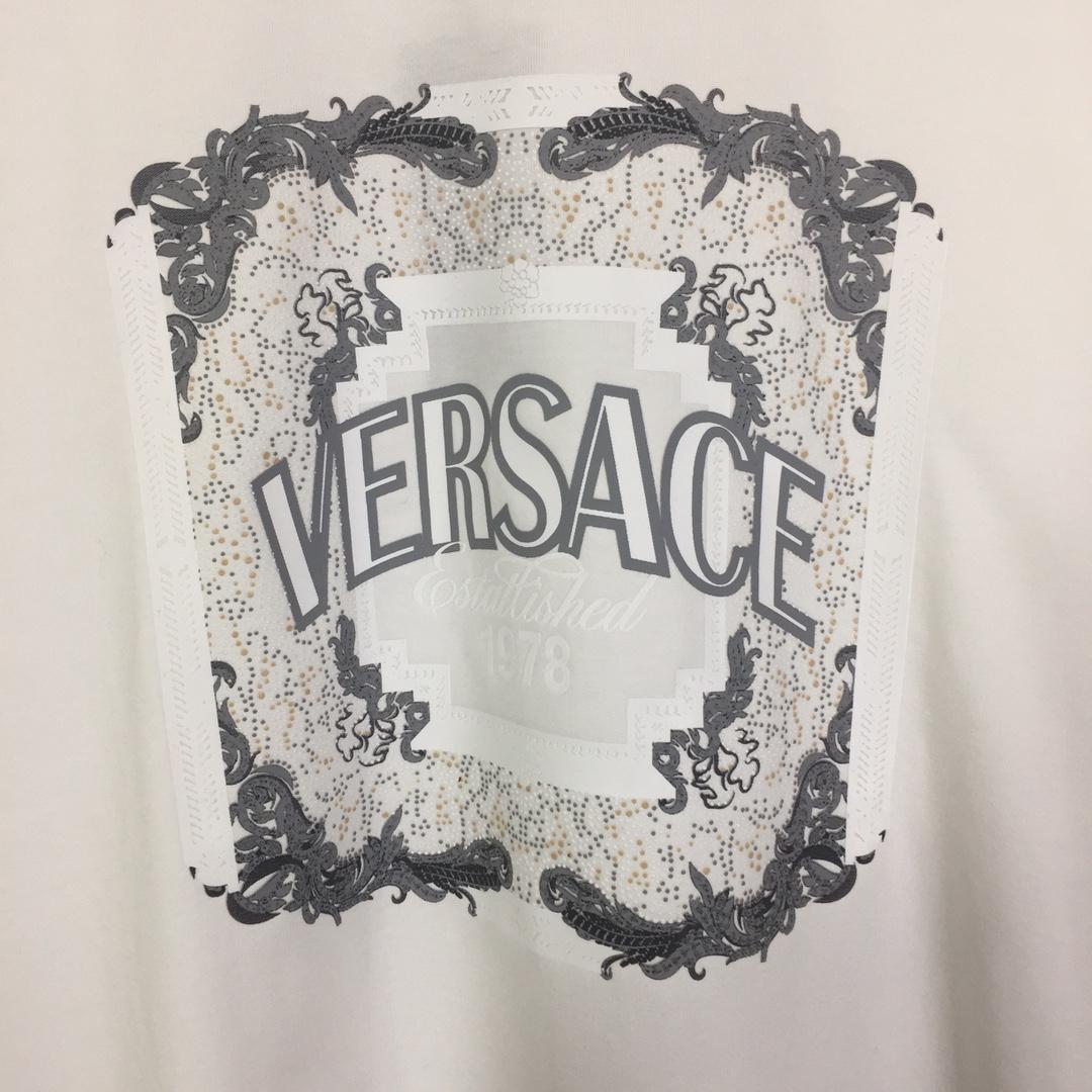 Versace Cotton T-shirt - DesignerGu