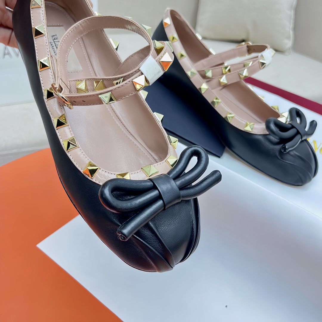 Valenti Rockstud Ballerinas - DesignerGu