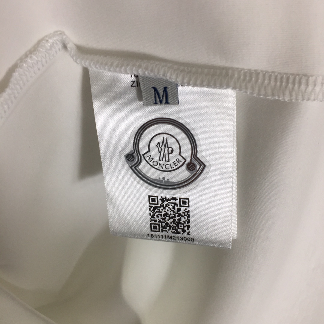 Moncler Logo Cotton T-shirt - DesignerGu