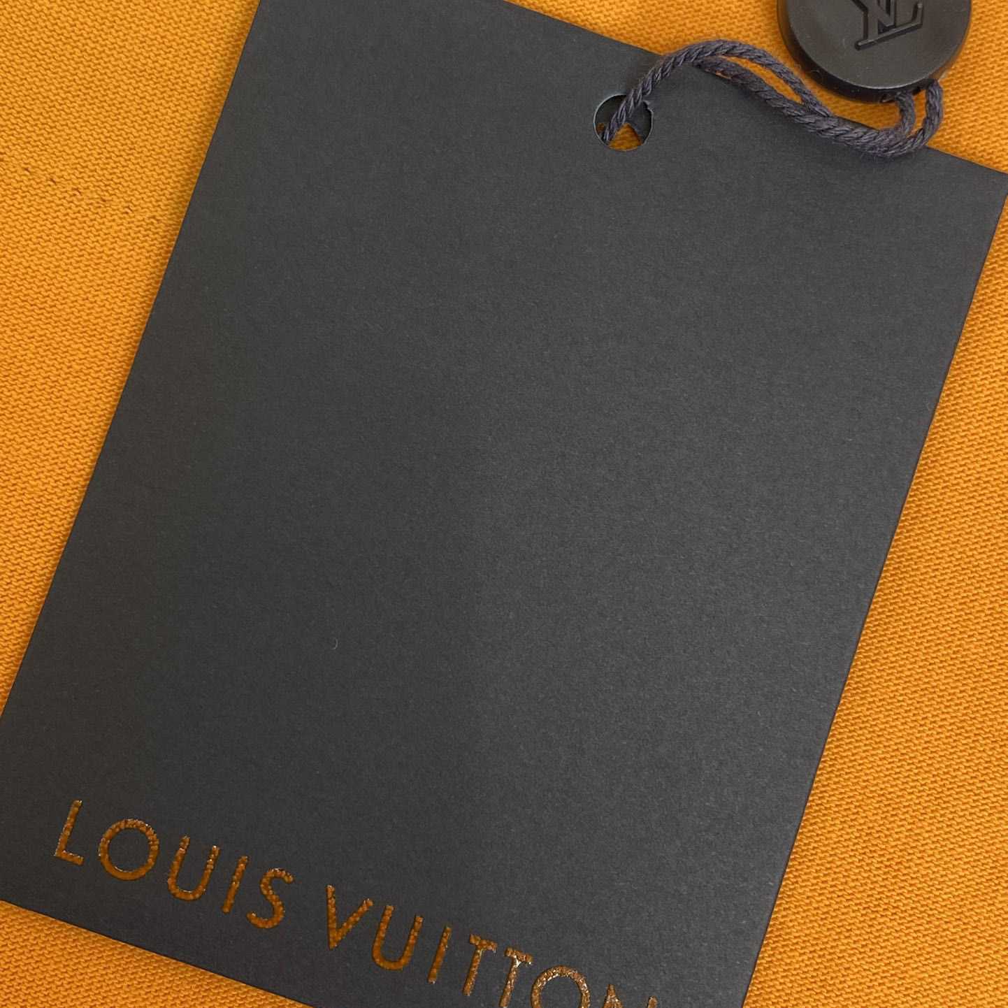 Louis Vuitton Embossed LV T-Shirt  1AGIIO - DesignerGu