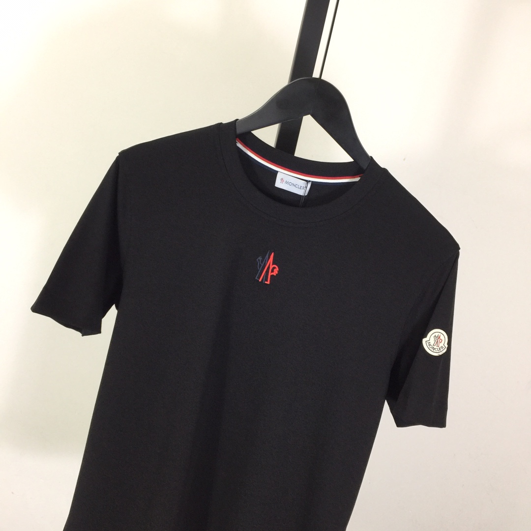 Moncler Logo Cotton T-shirt - DesignerGu