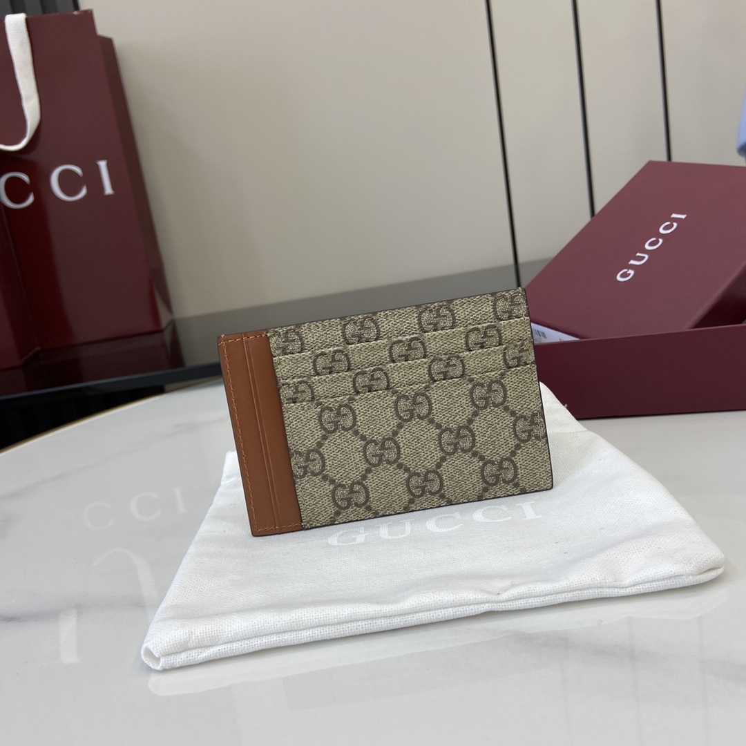 Gucci GG Emblem Card Case  - DesignerGu