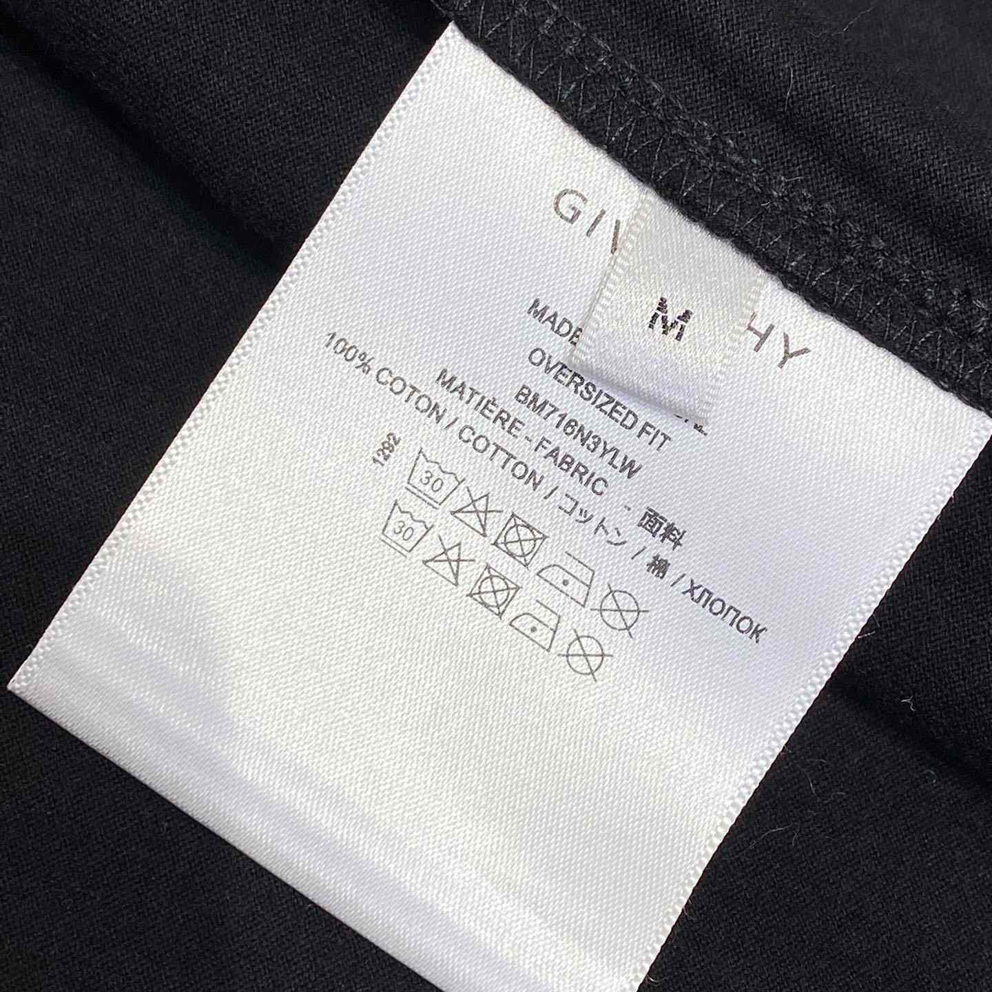 Givenchy 4G T-shirt In Cotton - DesignerGu