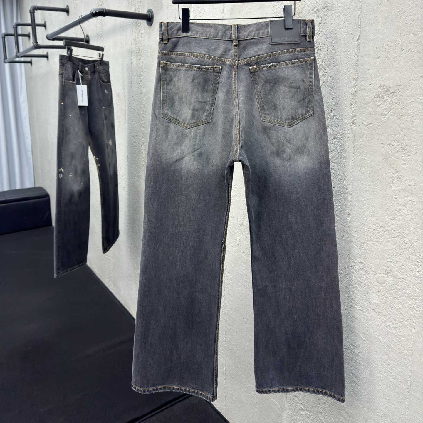 Acne Studios  Loose Fit Jeans - DesignerGu