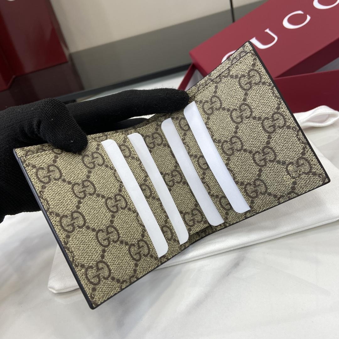 Gucci GG Emblem Bi-fold Embossed Wallet  - DesignerGu