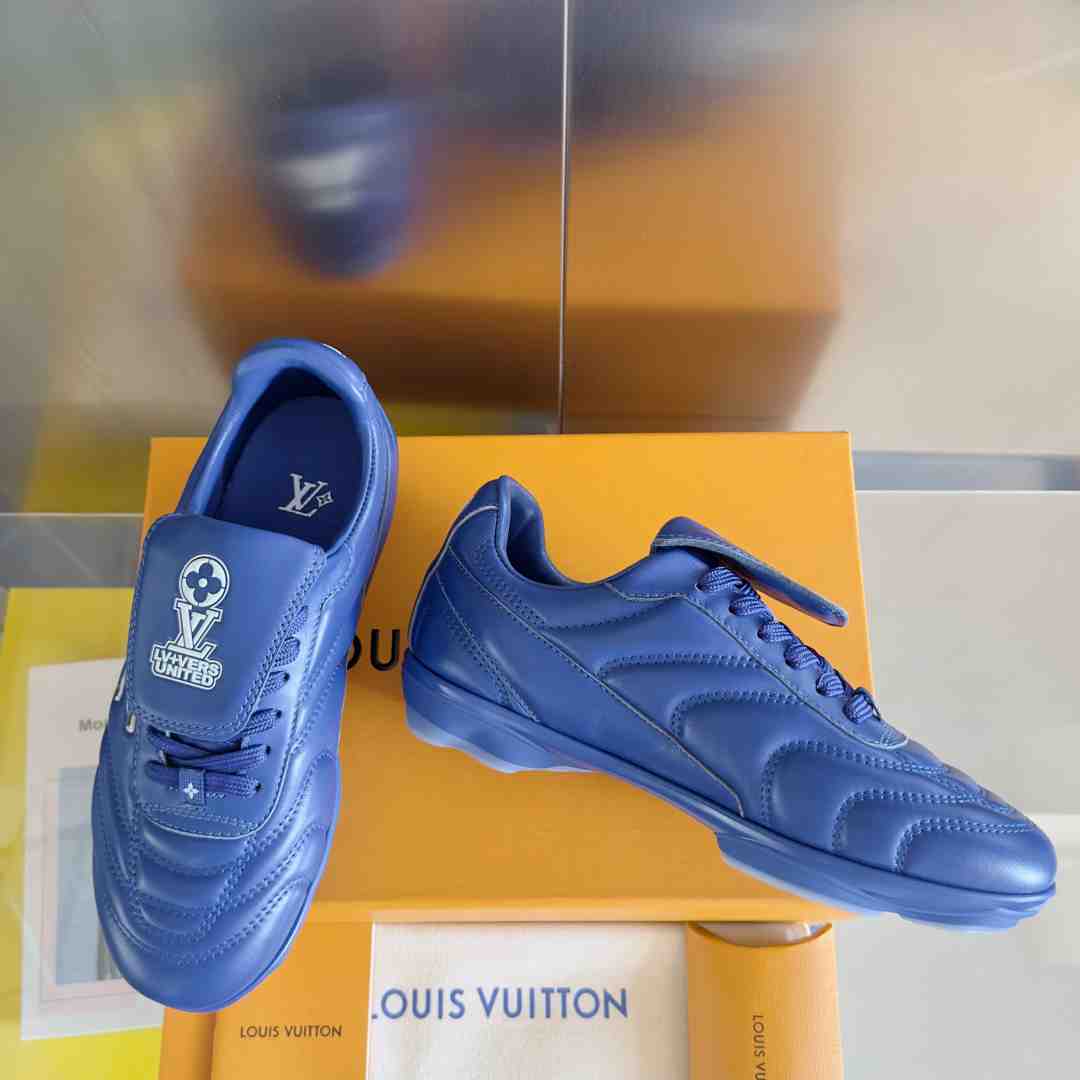 Louis Vuitton LV Footprint Soccer Sneaker   1AHDP8 - DesignerGu