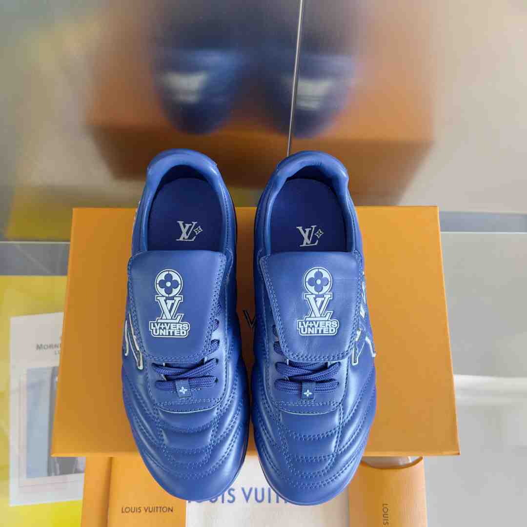 Louis Vuitton LV Footprint Soccer Sneaker   1AHDP8 - DesignerGu