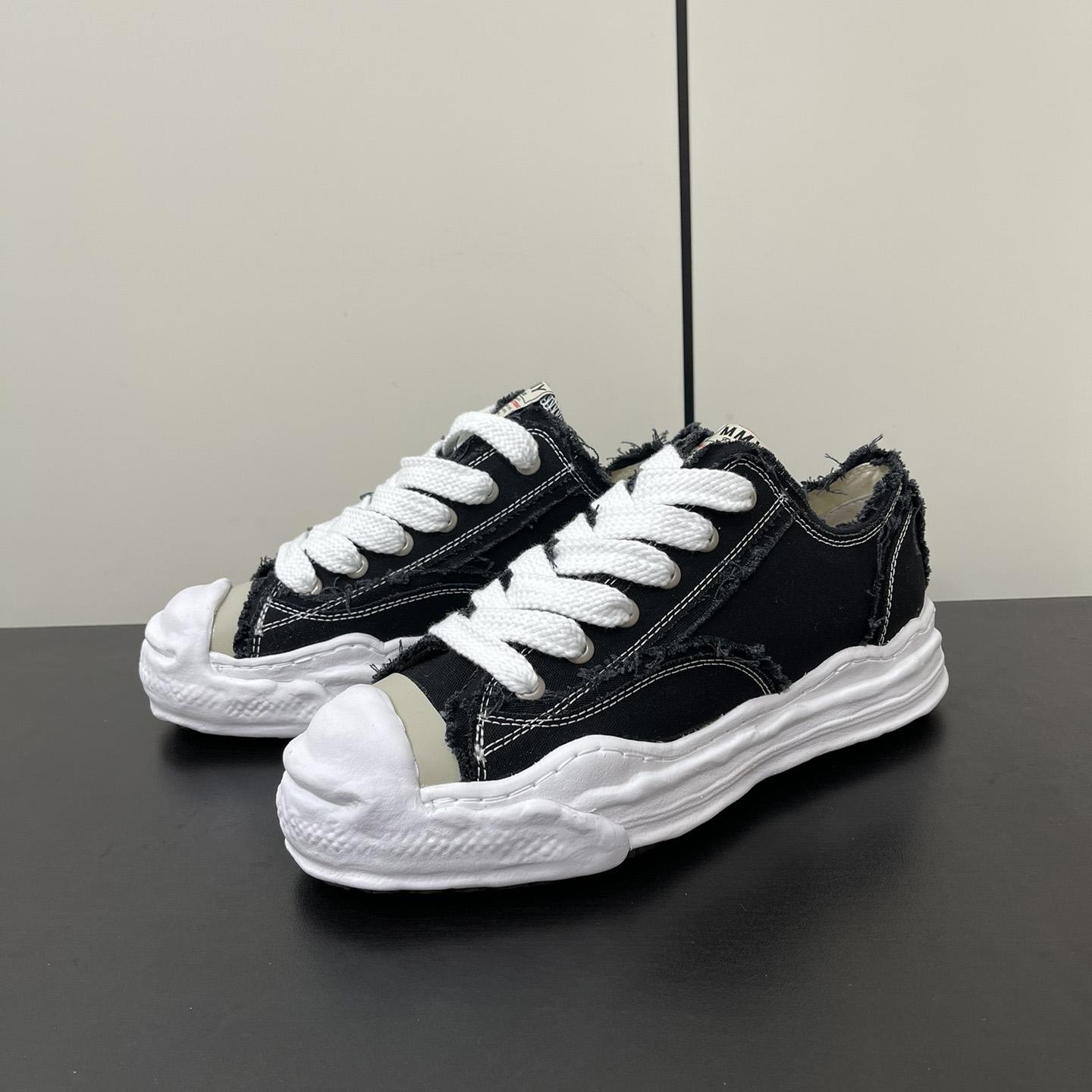 Maison Mihara Yasuhiro Low-Top Sneakers - DesignerGu