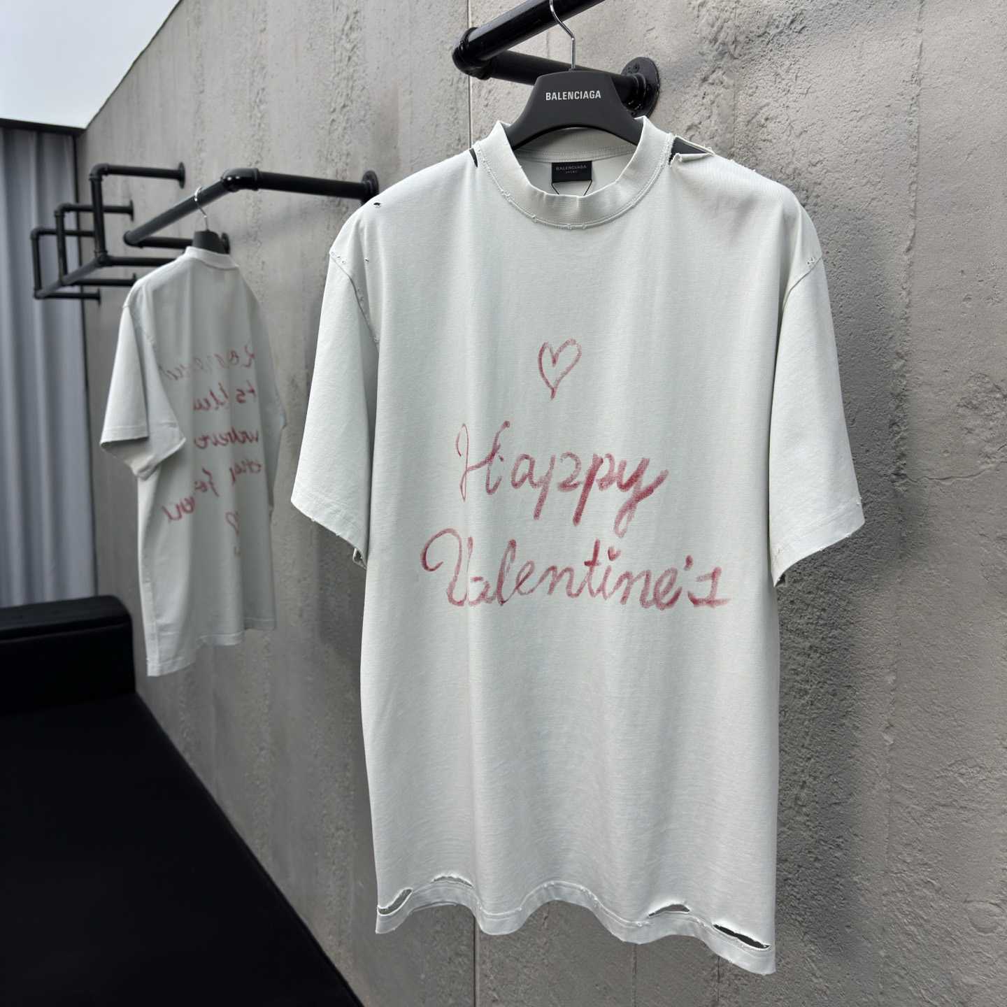 Balenciaga Lipstick Valentines T-Shirt Small Fit In Dirty White Tubular Jersey - DesignerGu