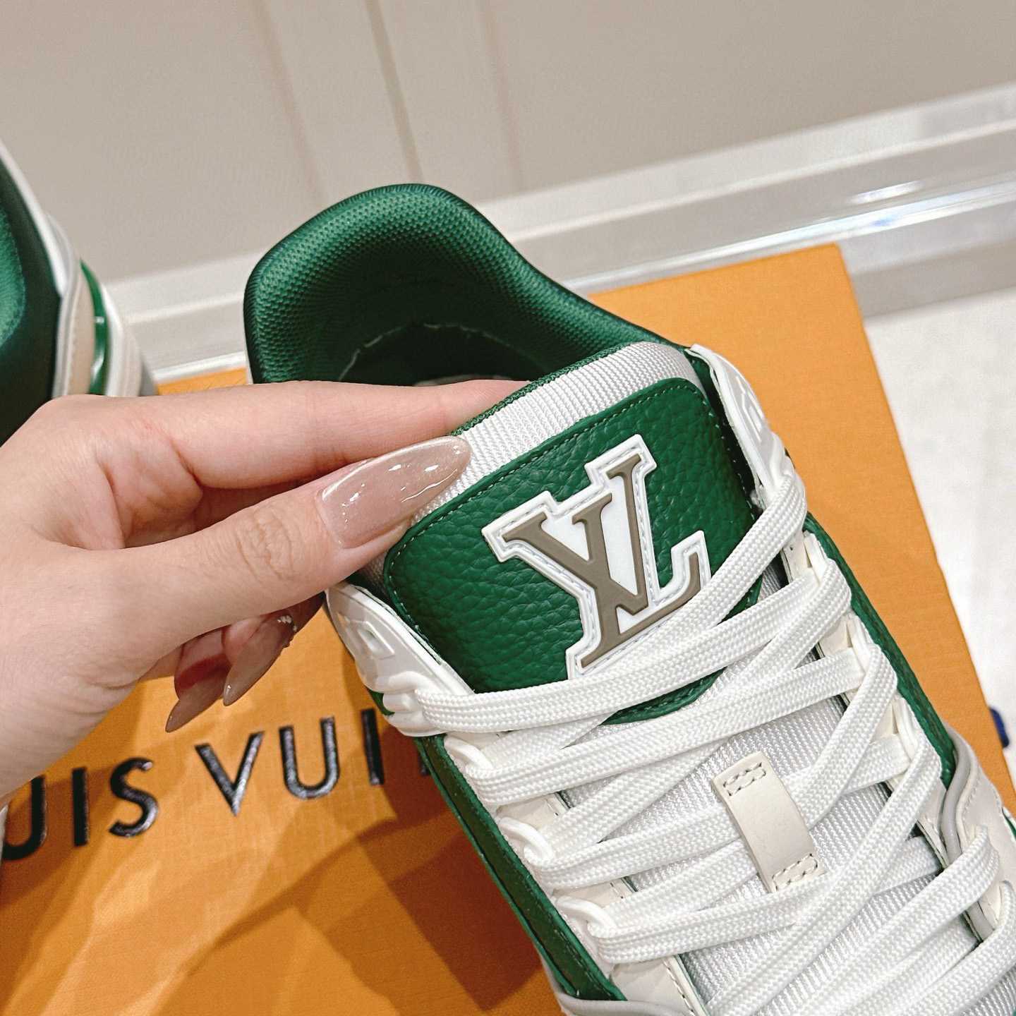 Louis Vuitton LV Trainer Sneaker  1ADHRG - DesignerGu