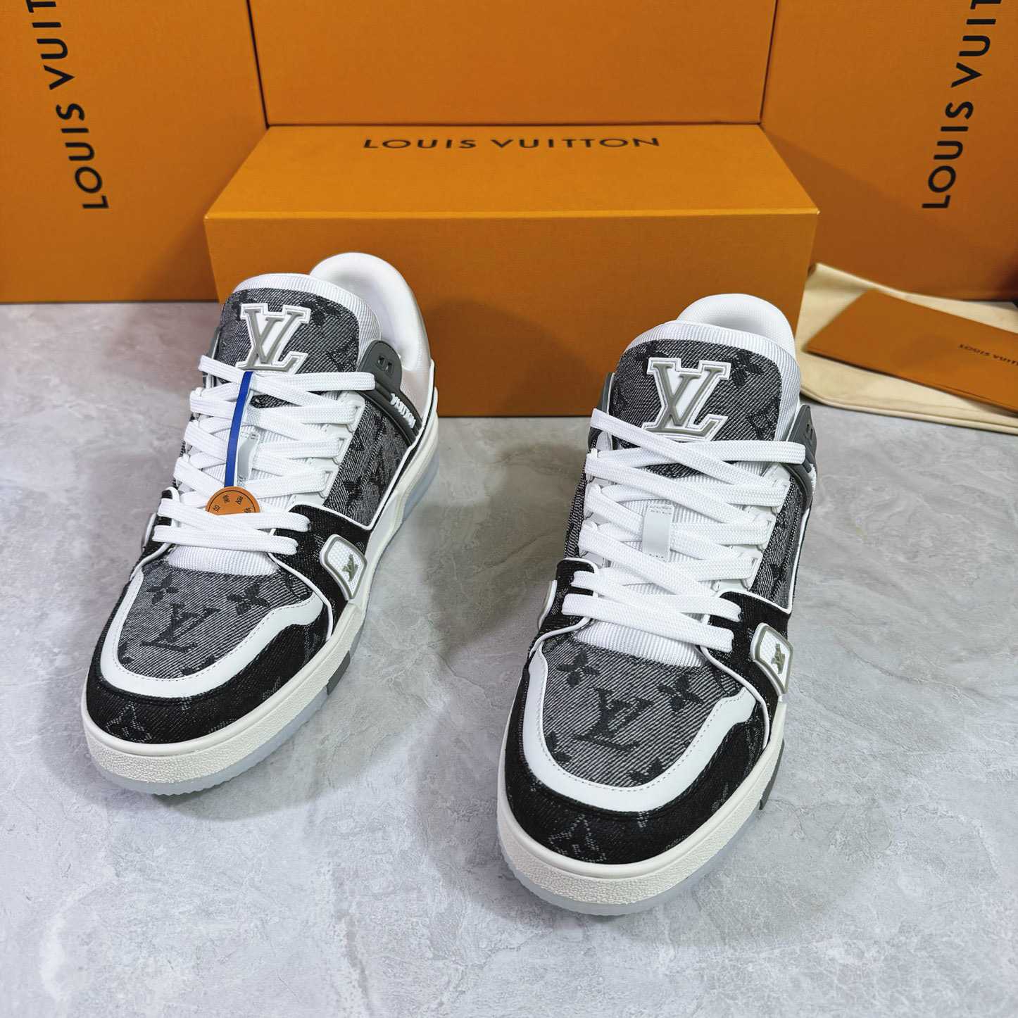 Louis Vuitton LV Trainer Sneaker  1ADHIK - DesignerGu