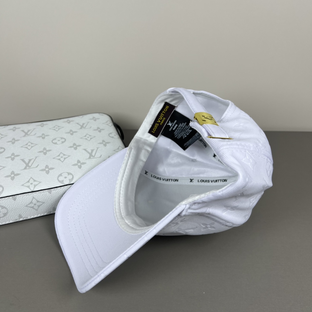 Louis Vuitton Monogram Cap - DesignerGu