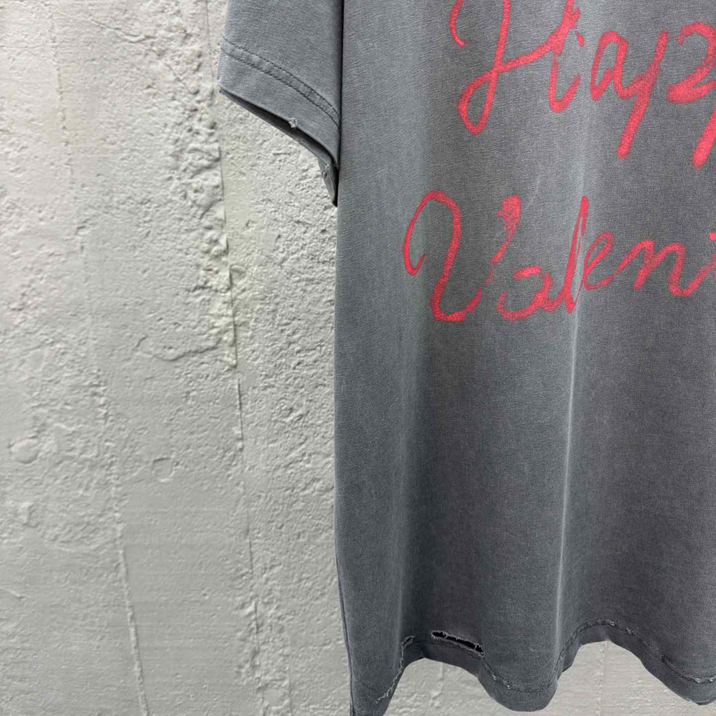 Balenciaga Lipstick Valentines T-Shirt Small Fit  - DesignerGu