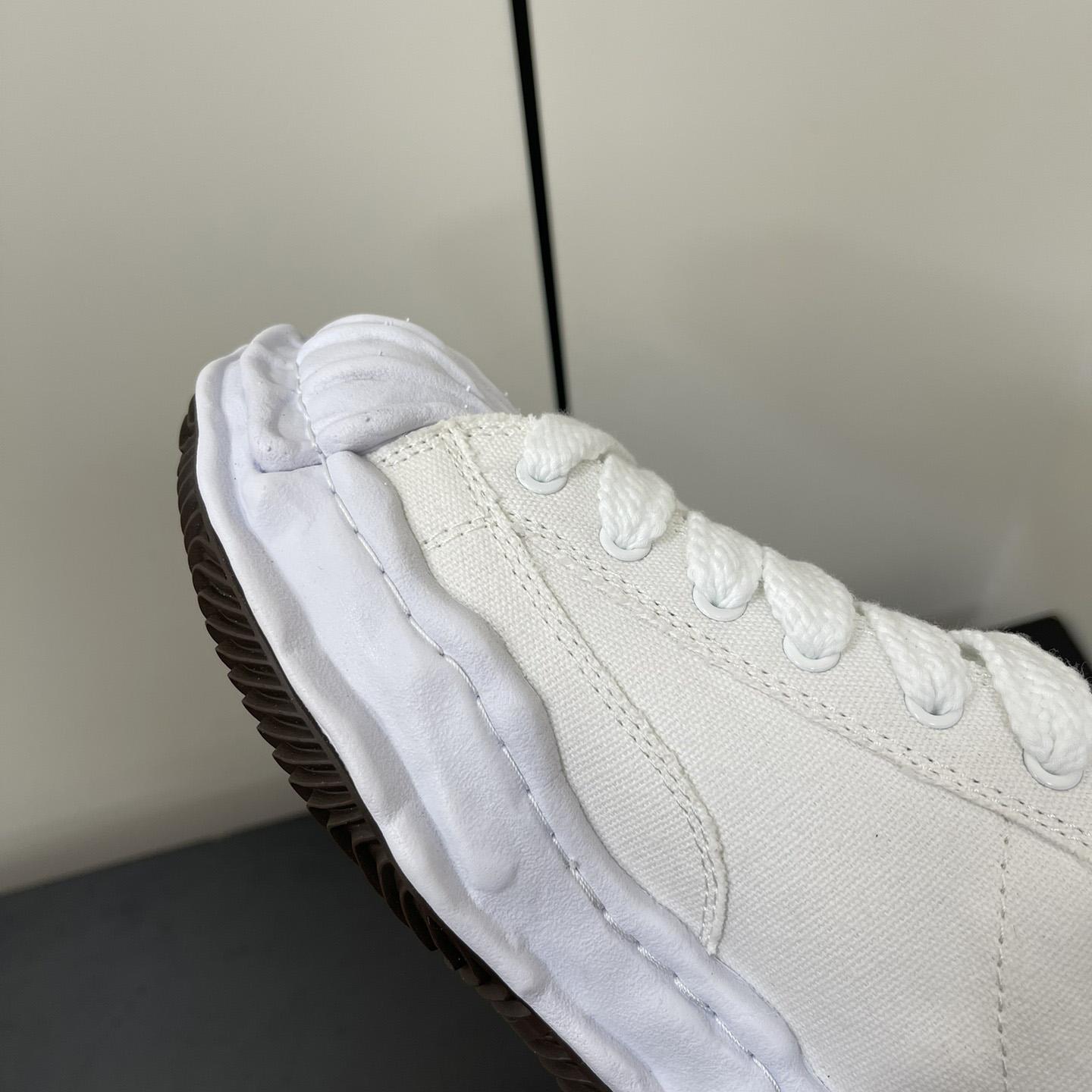 Maison Mihara Yasuhiro OG Sole Canvas Low White Sneakers - DesignerGu