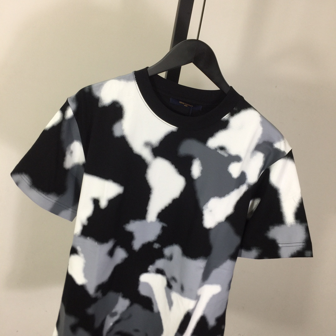 Louis Vuitton Cotton T-Shirt - DesignerGu