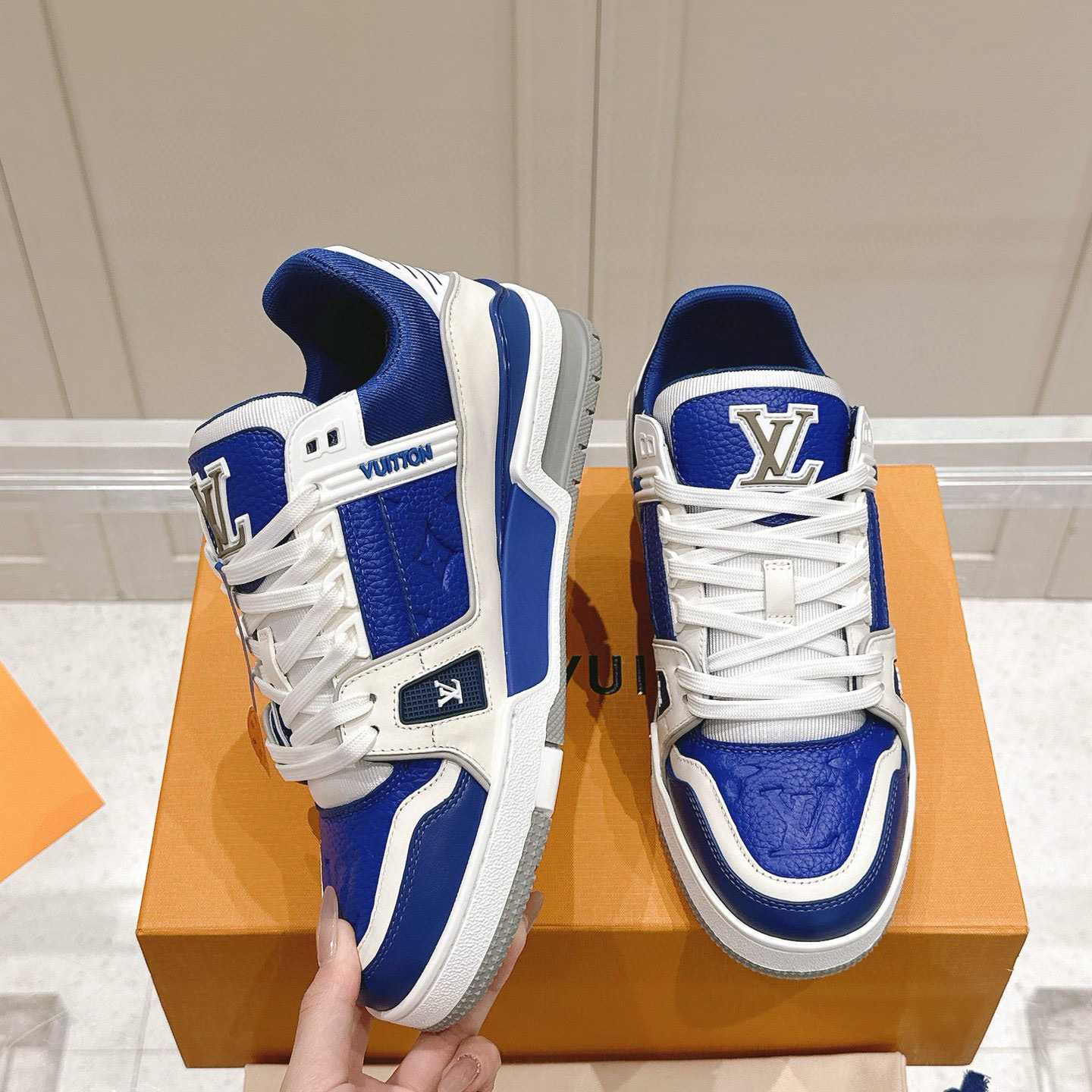 Louis Vuitton LV Trainer Sneaker  1ADHS0 - DesignerGu