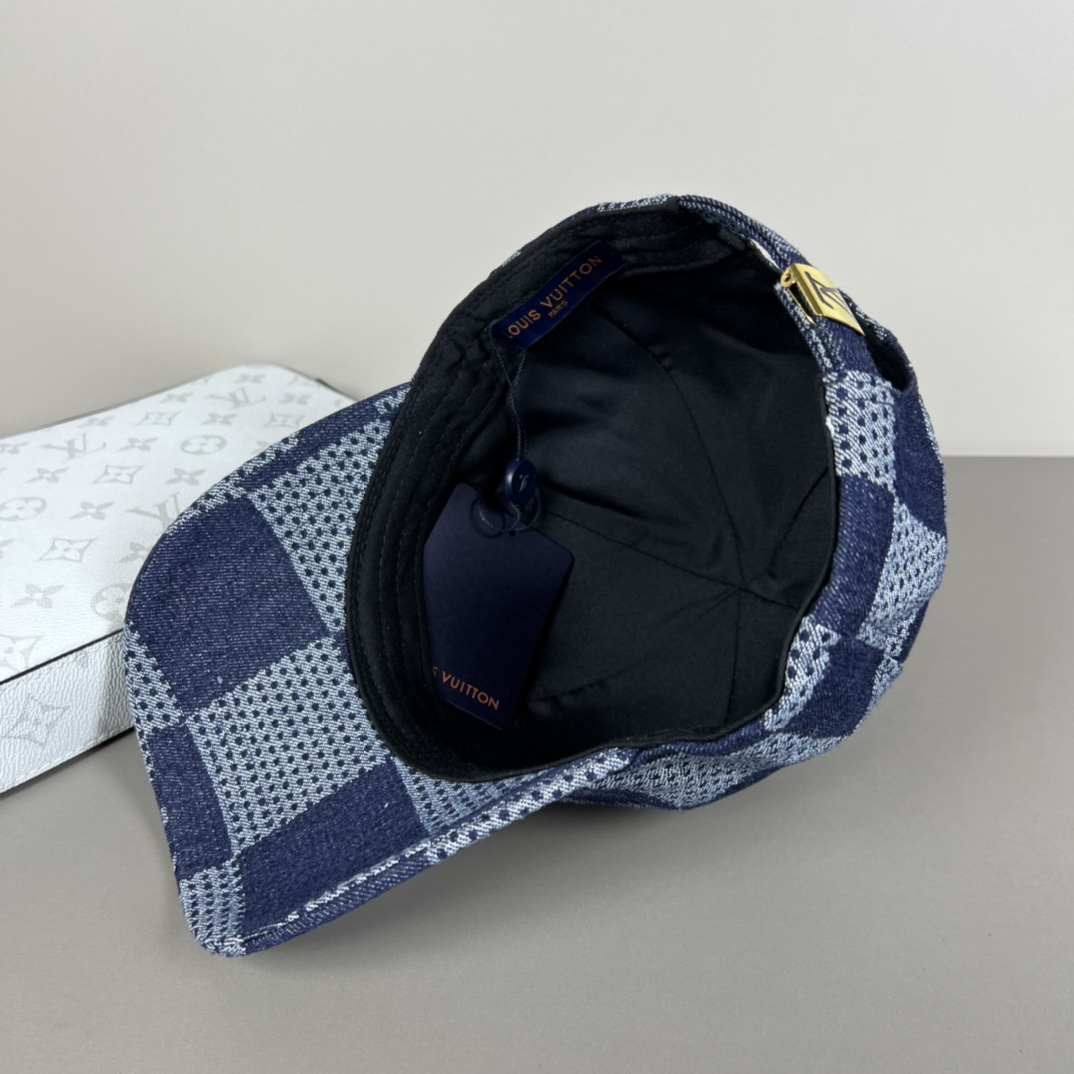 Louis Vuitton Washed 3D Cap  - DesignerGu