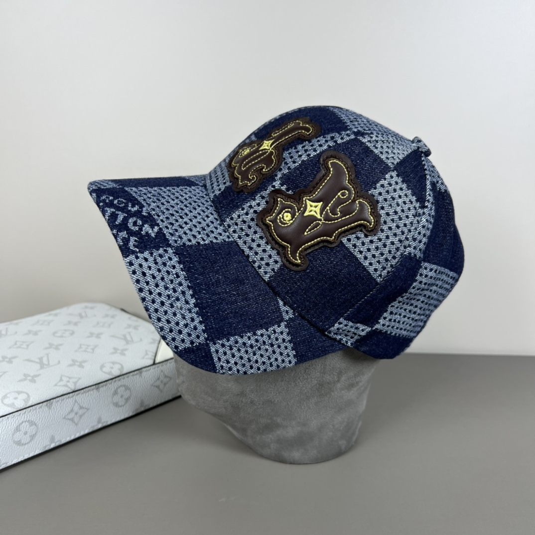 Louis Vuitton Washed 3D Cap  - DesignerGu