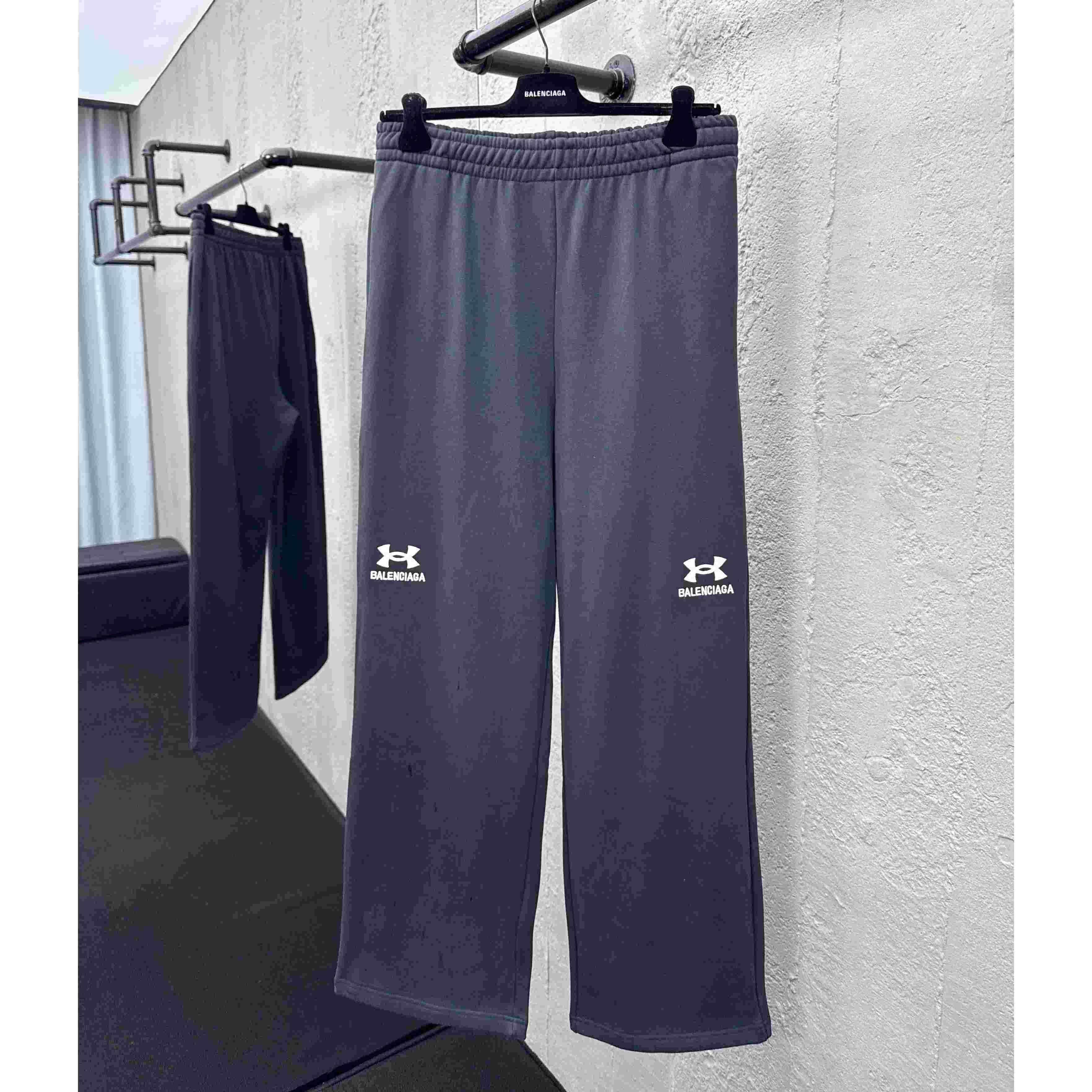 Balenciaga Under Armour® Baggy Sweatpants - DesignerGu