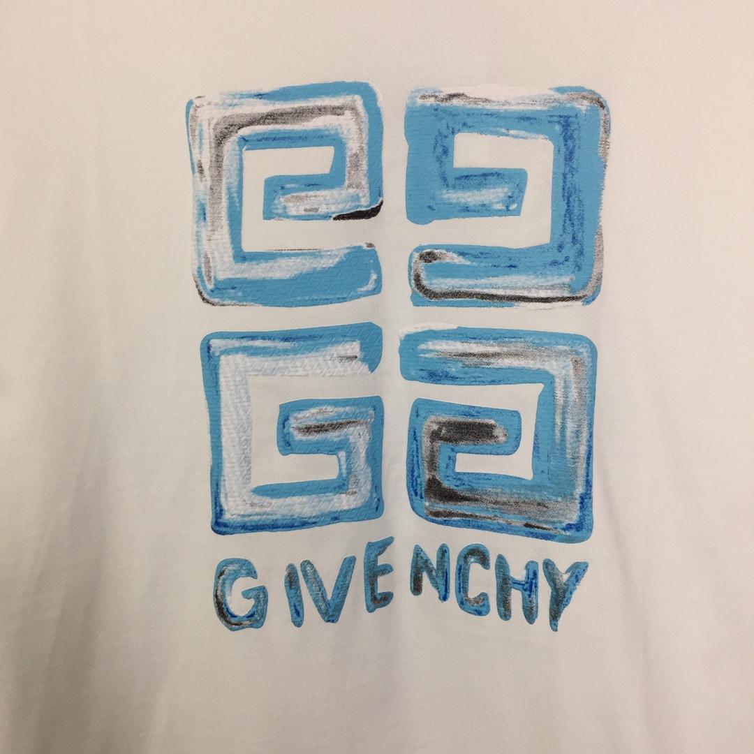 Givenchy 4G T-shirt In Cotton - DesignerGu