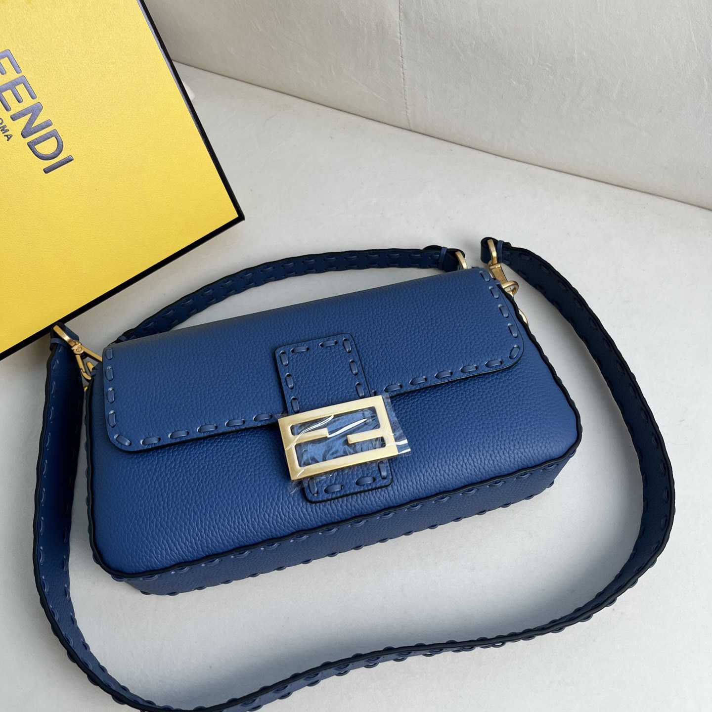 Fendi Baguette Selleria Blue - DesignerGu