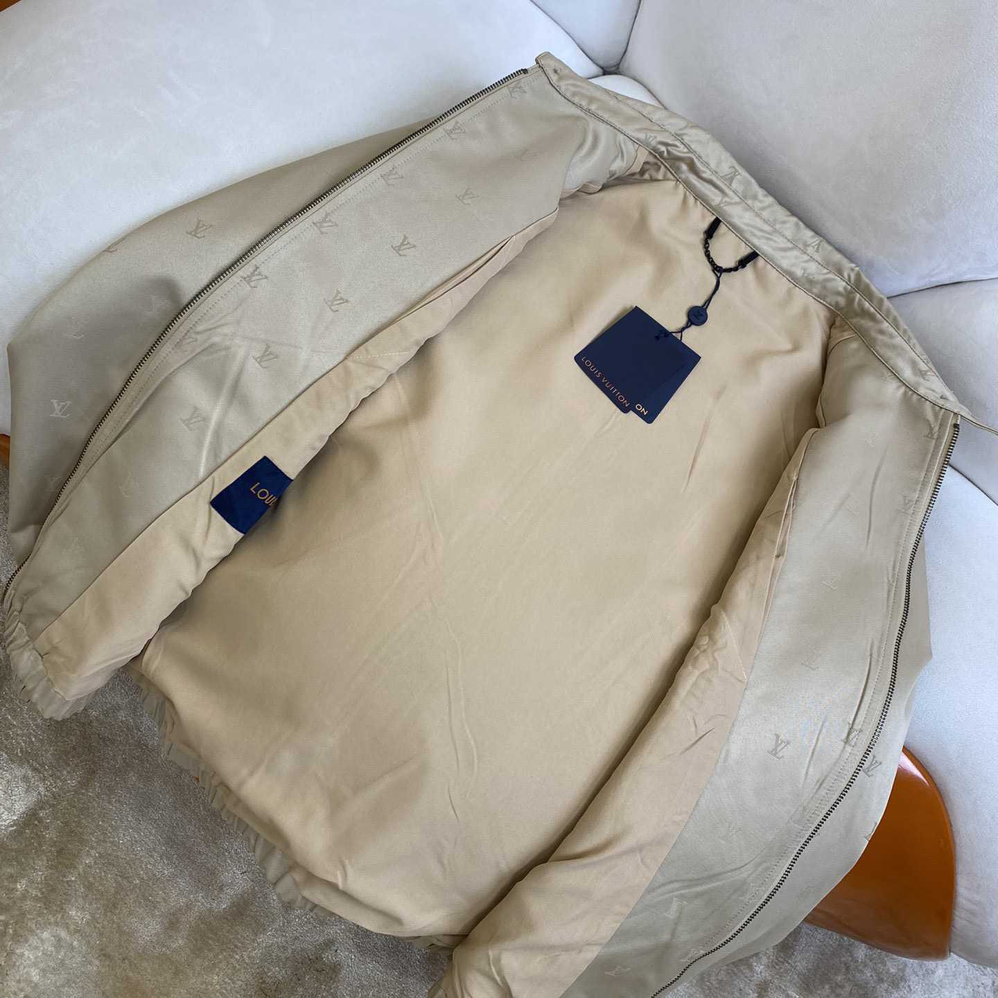 Louis Vuitton Jacket - DesignerGu