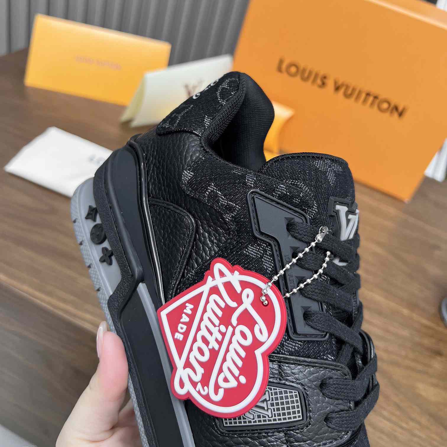 Louis Vuitton LV Trainer Sneaker    1A9IPP - DesignerGu