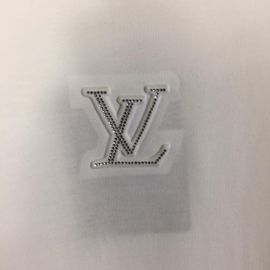 Louis Vuitton Embossed LV T-Shirt - DesignerGu