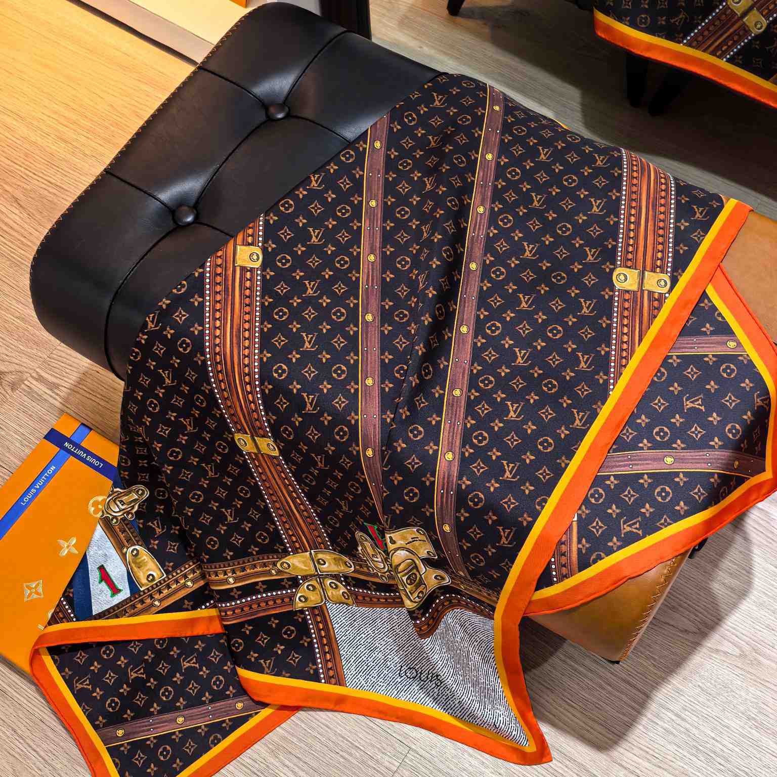 Louis Vuitton Time Trunk Square 90  M94096 - DesignerGu