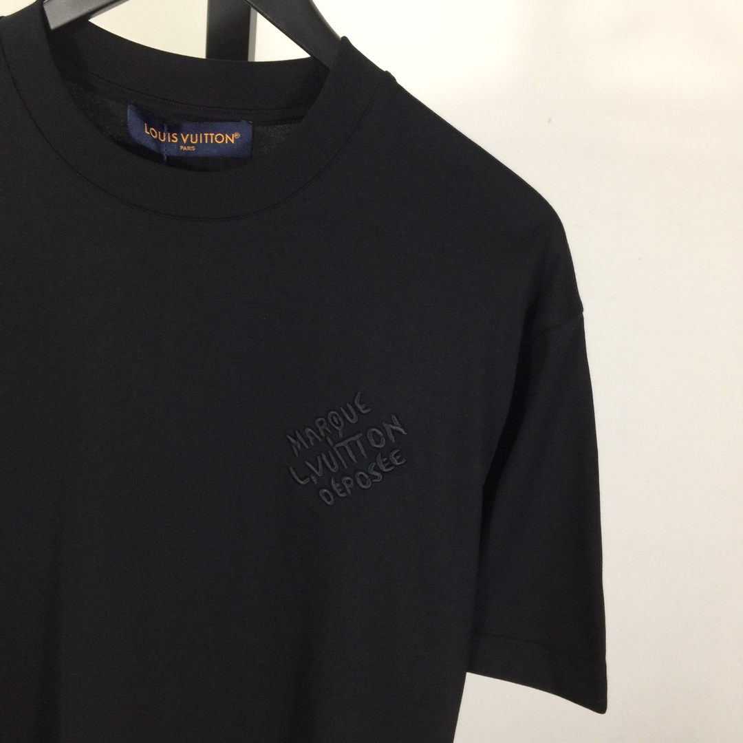 Louis Vuitton Signature Cotton T-Shirt    - DesignerGu