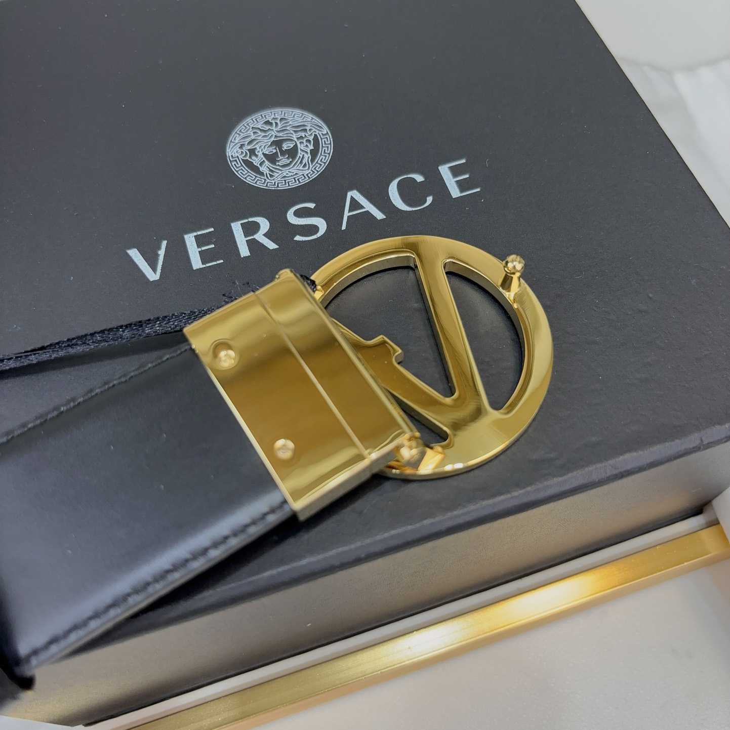 Versace Leather Belt   40mm - DesignerGu